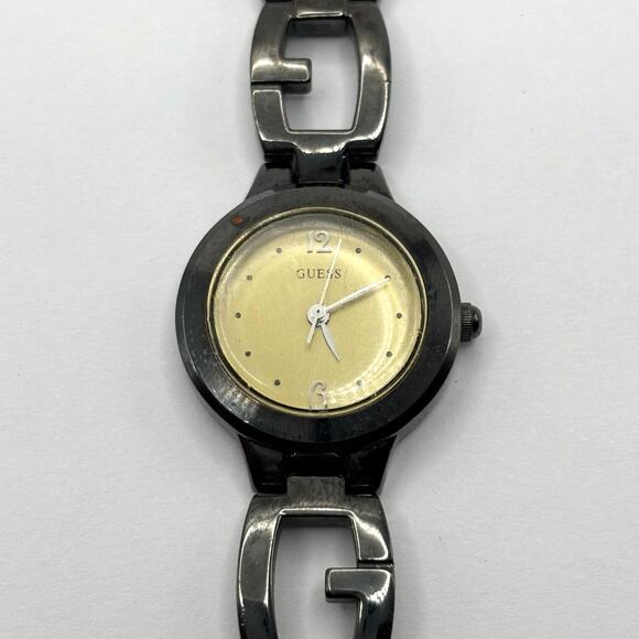 Vintage Black Guess Watch - Picture 2 of 5